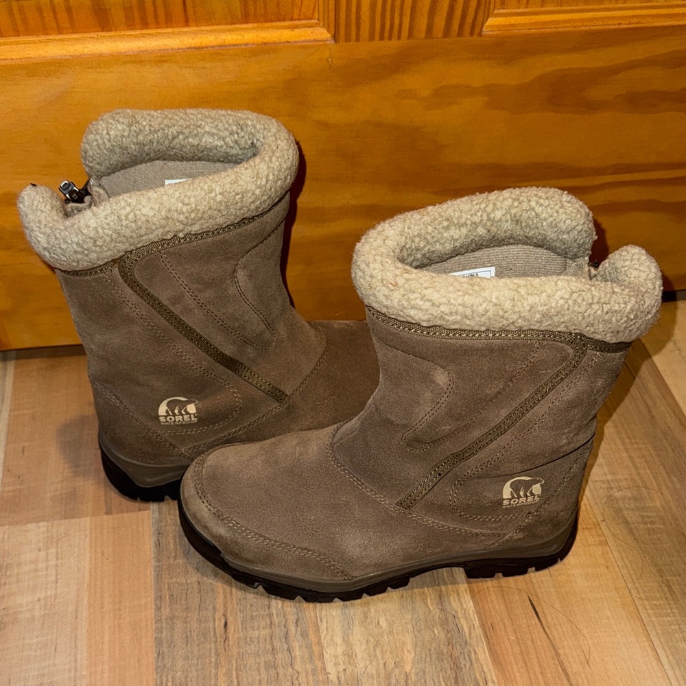 Sorel Tan Boots with Shearling Trim